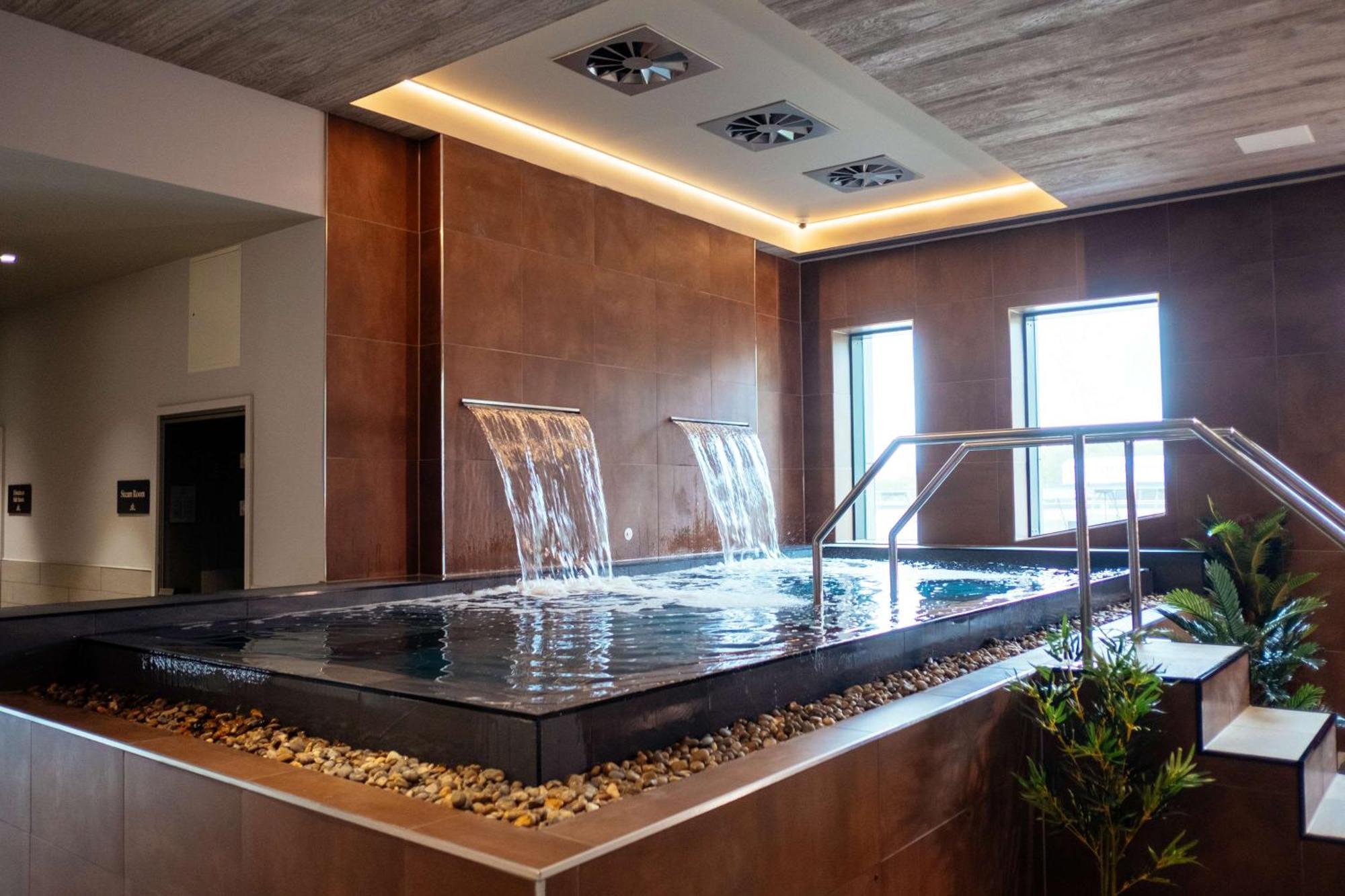 Ixora Hotel & Spa كونوي المظهر الخارجي الصورة